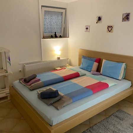 Room Julija Zirovnica Εξωτερικό φωτογραφία